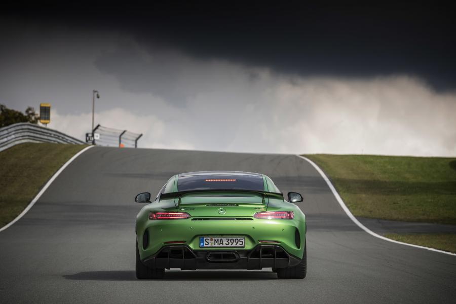  Mercedes-AMG GT R (C190) 2017 года  (WW) (фото 3 из 11)